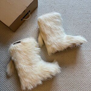 Insane white real lamb fur boots
